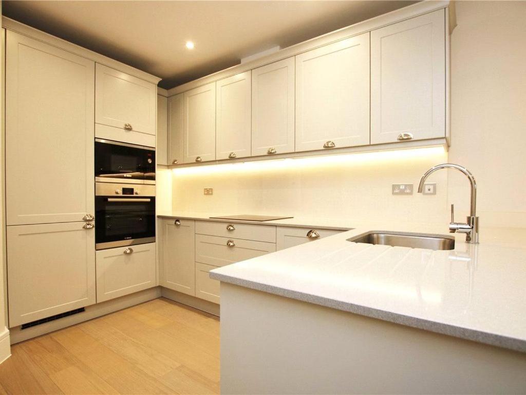 Lakeside Lux Bedroom With Parking, M4 Jct 11, Next To Train Station Reading Exterior photo